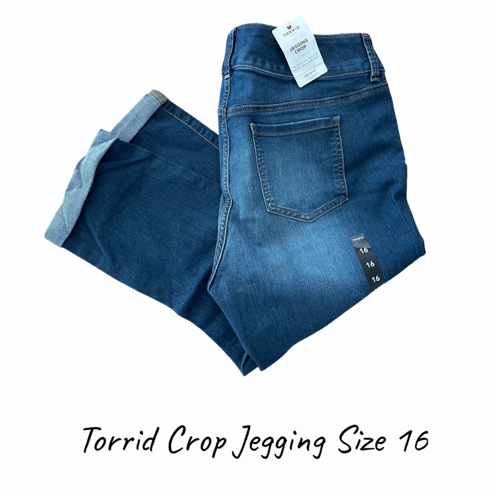 NEW Torrid Women's Blue Crop Jeggings Size 16